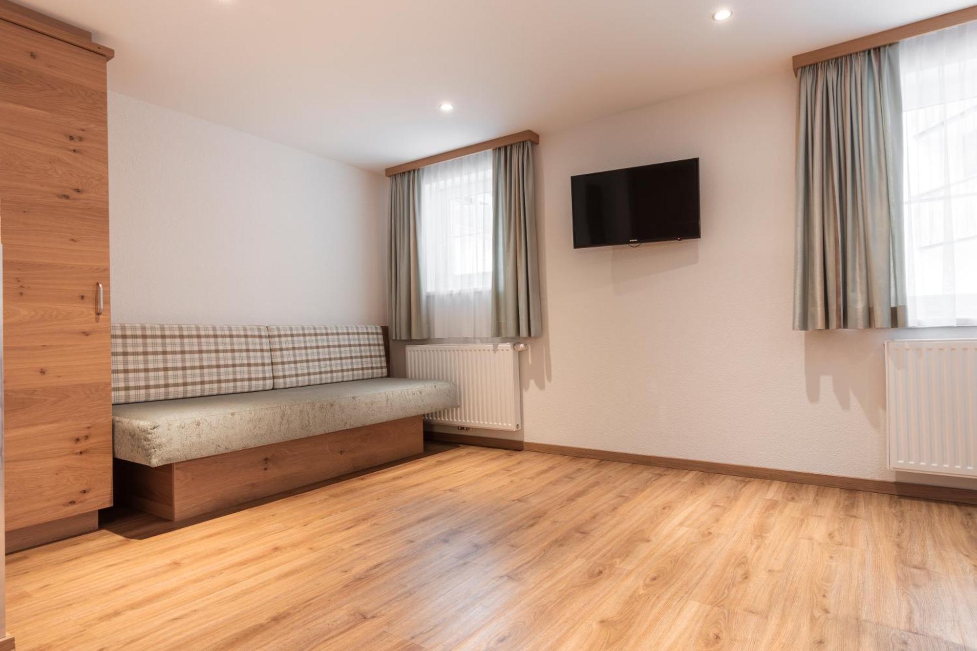 Schmid Rooms & Apartments Ischgl Ngoại thất bức ảnh