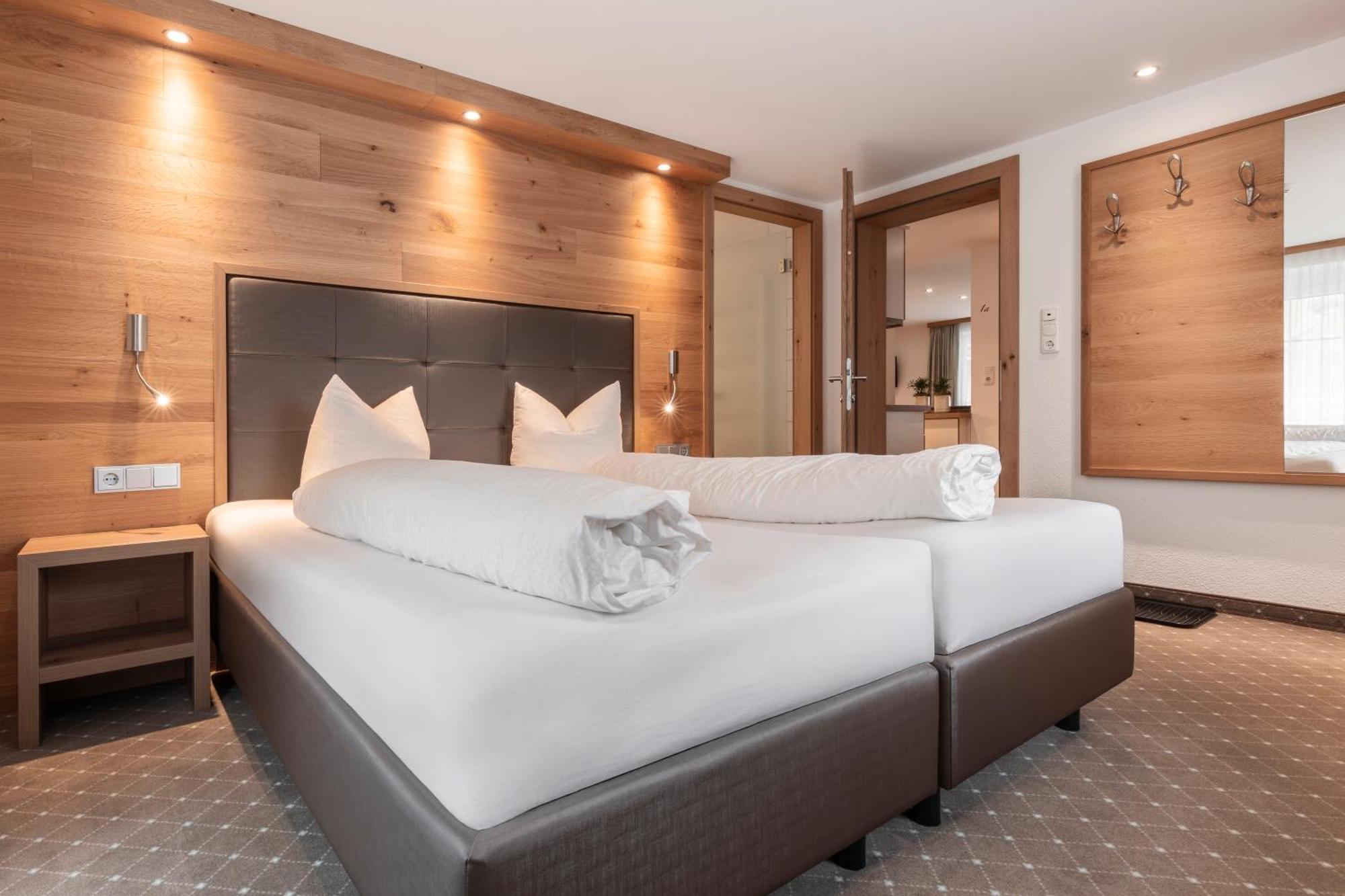 Schmid Rooms & Apartments Ischgl Ngoại thất bức ảnh