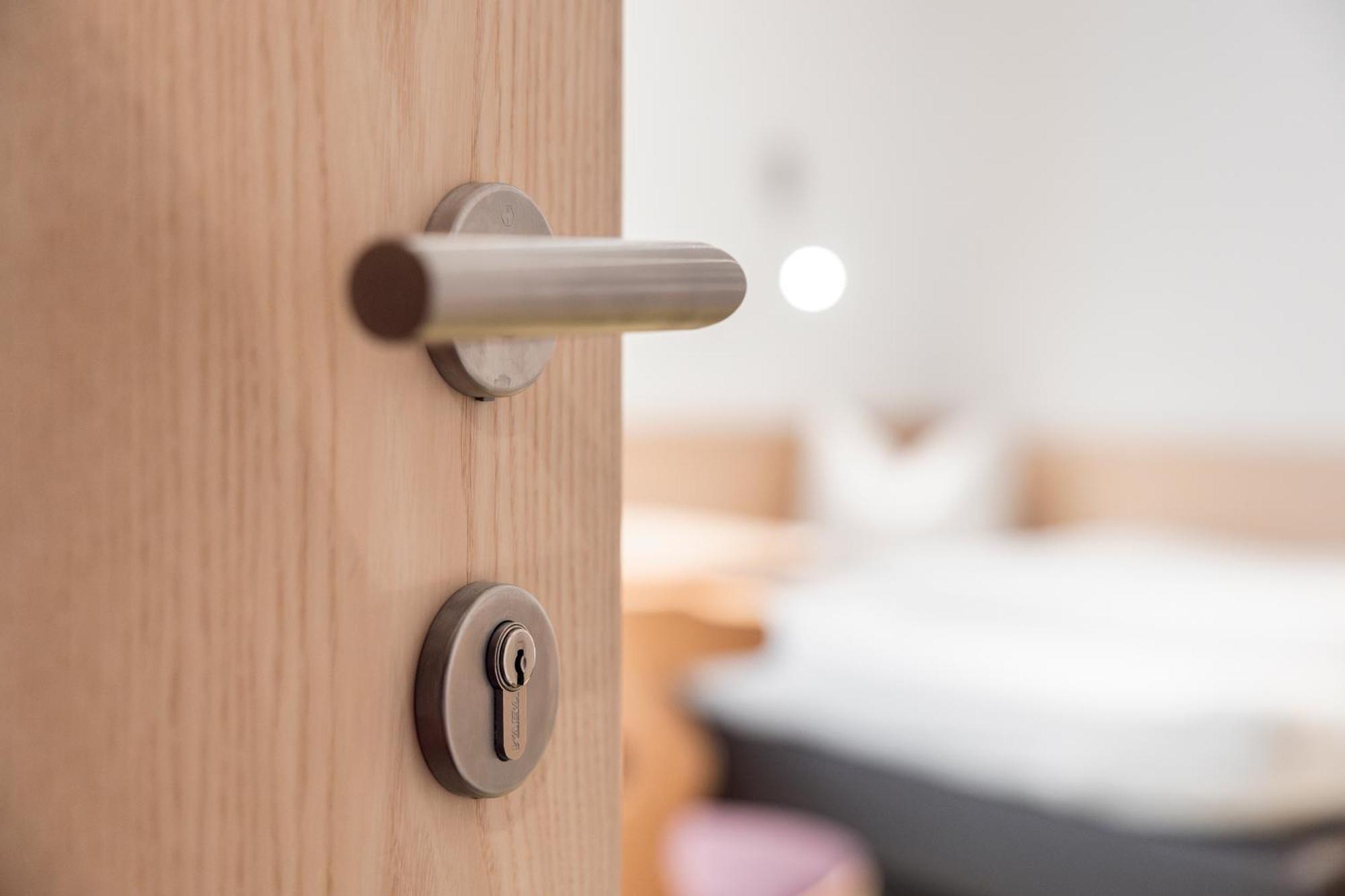 Schmid Rooms & Apartments Ischgl Ngoại thất bức ảnh